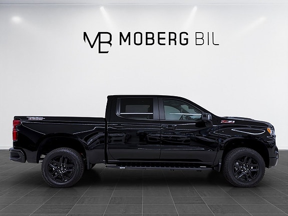 Chevrolet Silverado 1500 3 of 25