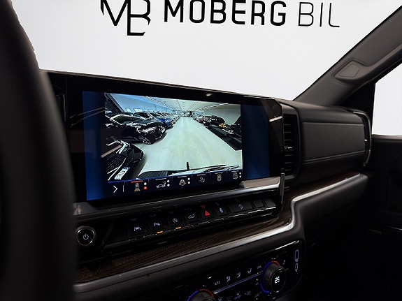 Chevrolet Silverado 1500 23 of 25