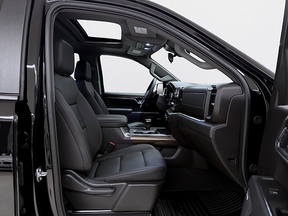 Chevrolet Silverado 1500 13 of 25