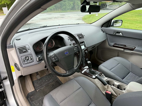 Volvo V50 5 of 8