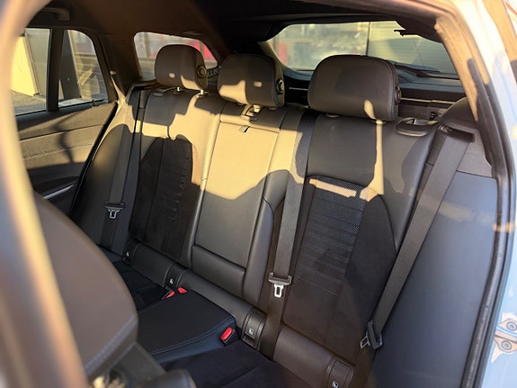 BMW 330e 10 of 13