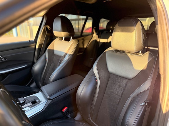 BMW 330e 9 of 13