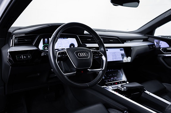 Audi e-tron 18 of 30