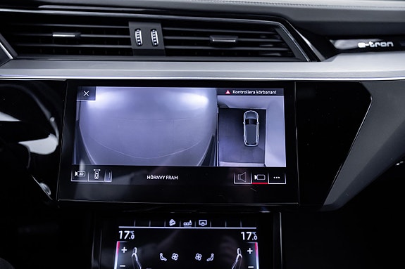 Audi e-tron 23 of 30