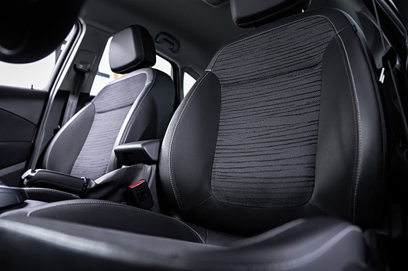 Opel Astra 18 of 21