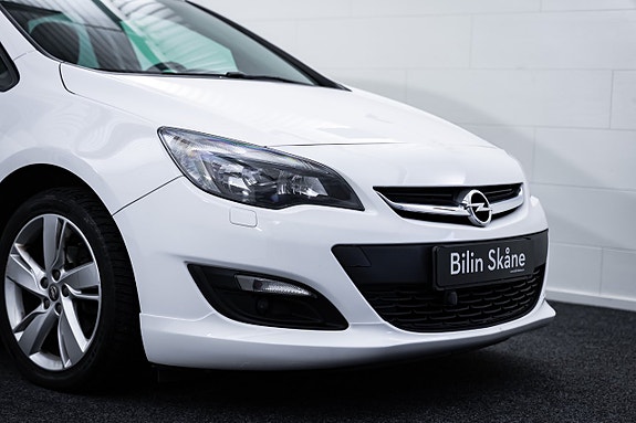 Opel Astra 2 of 21