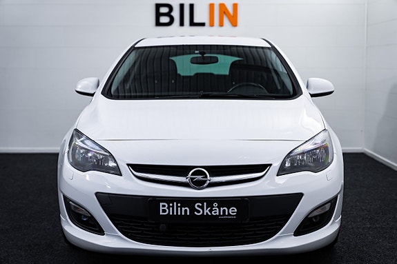 Opel Astra 3 of 21