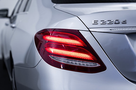 Mercedes-Benz E220 d 13 of 29