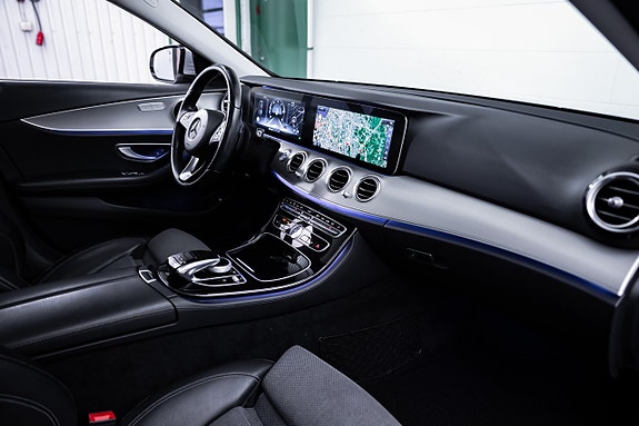 Mercedes-Benz E220 d 28 of 29