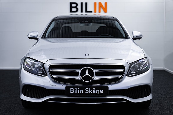 Mercedes-Benz E220 d 4 of 29