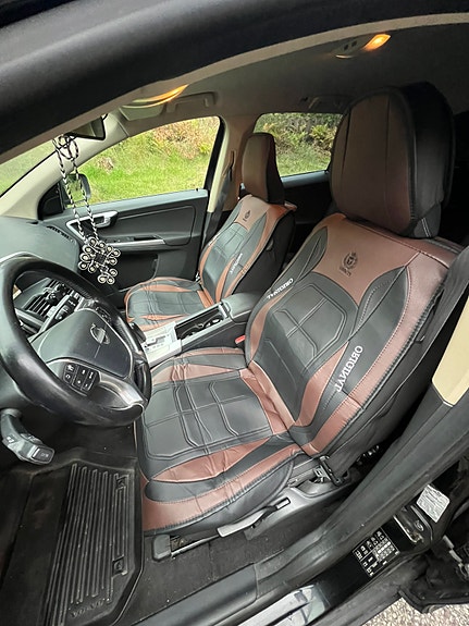 Volvo XC60 7 of 10