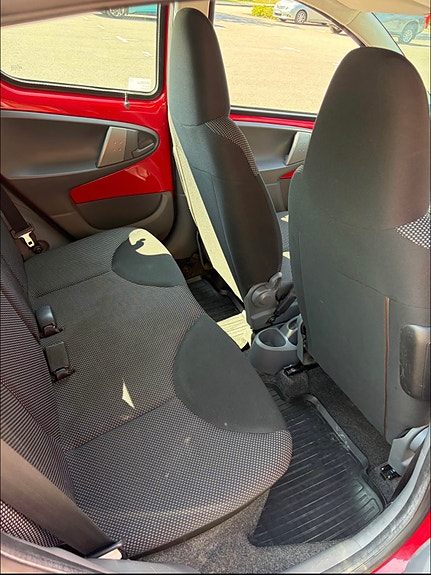 Toyota Aygo 7 of 7