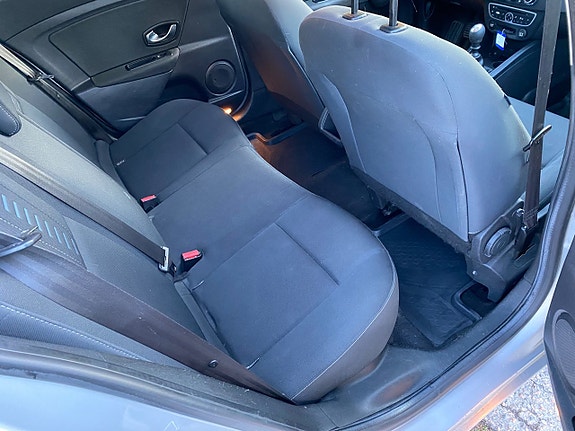 Renault Megane 10 of 14