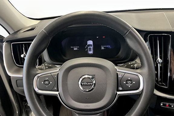 Volvo XC60 7 of 9