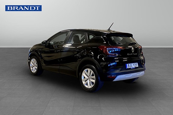 Renault Captur 2 of 11