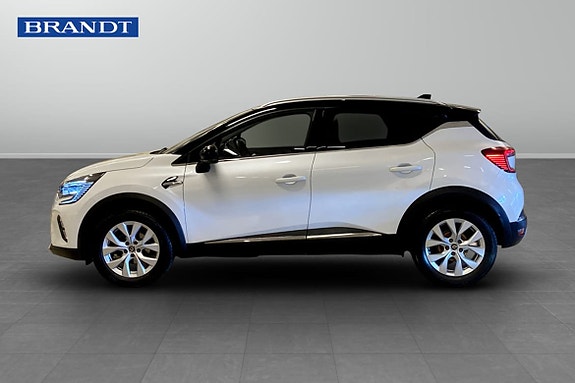 Renault Captur 3 of 11