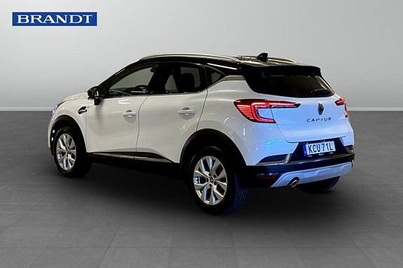 Renault Captur 2 of 11