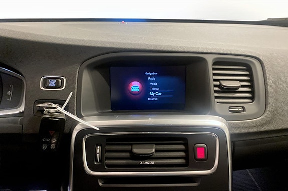 Volvo S60 7 of 11