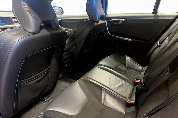 Volvo S60 9 of 11
