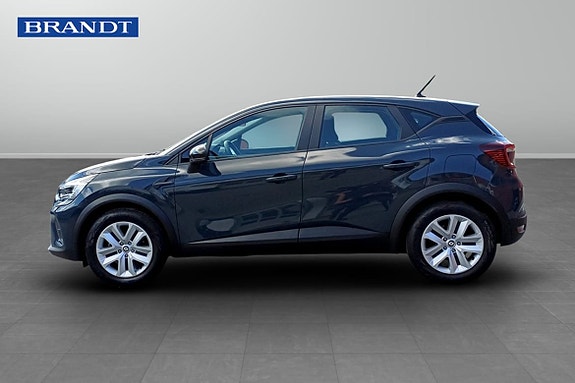 Renault Captur 3 of 9