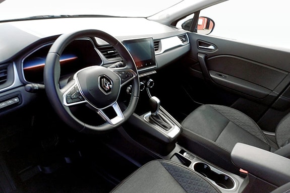 Renault Captur 5 of 9