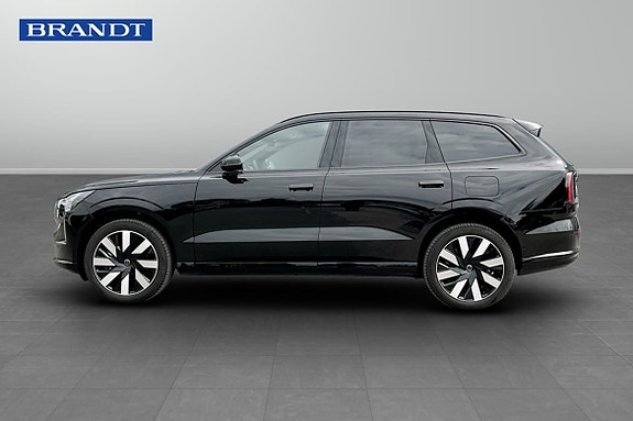 Volvo EX90 3 of 9