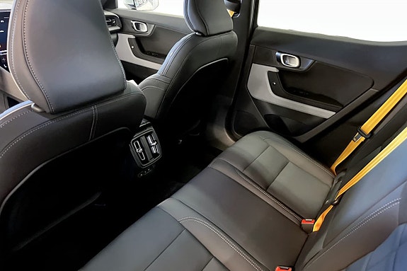 Polestar 2 8 of 9