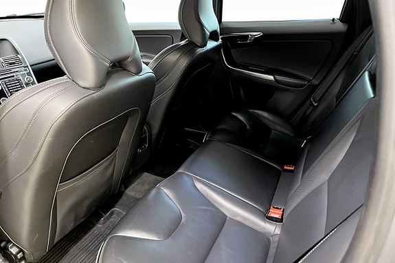 Volvo XC60 8 of 9