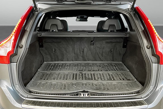 Volvo XC60 9 of 9