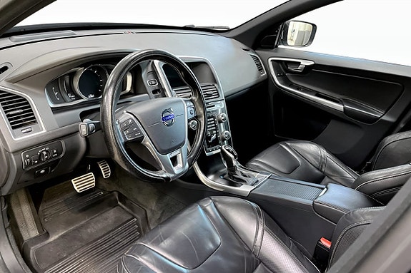 Volvo XC60 5 of 9