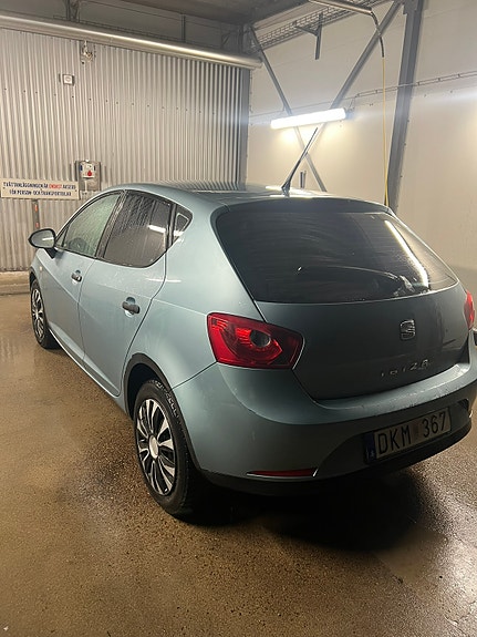 Seat Ibiza 5 of 6