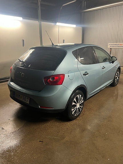 Seat Ibiza 4 of 6