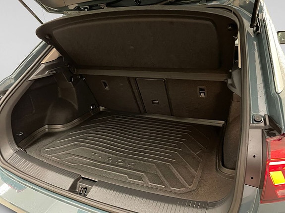 Volkswagen T-Roc 7 of 15
