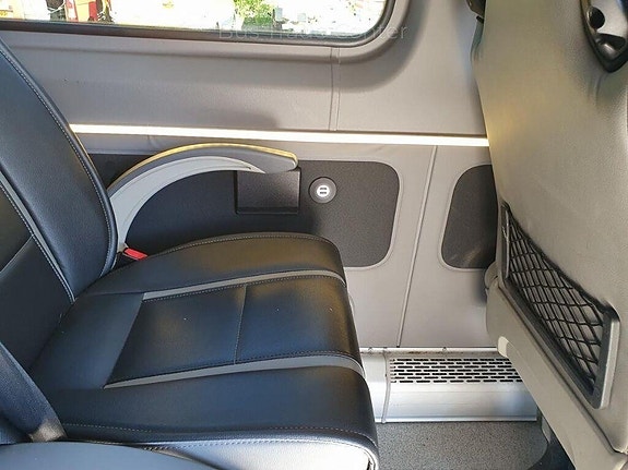 Mercedes-Benz SPRINTER BUSPRESTIGE 316CDI 9 of 11