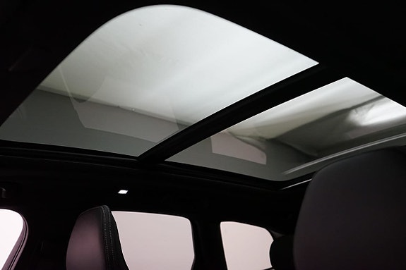 Volvo XC60 13 of 22