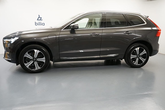 Volvo XC60 2 of 21
