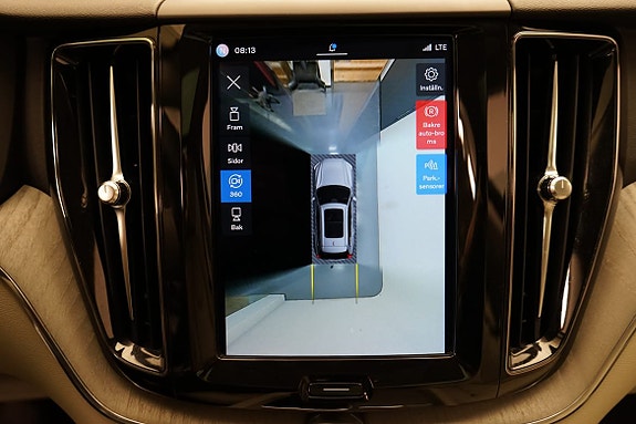 Volvo XC60 15 of 21