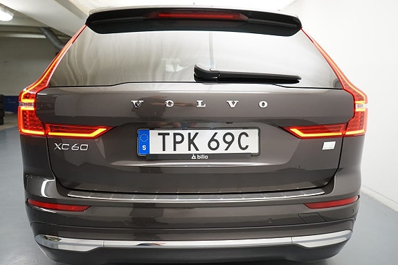 Volvo XC60 18 of 21