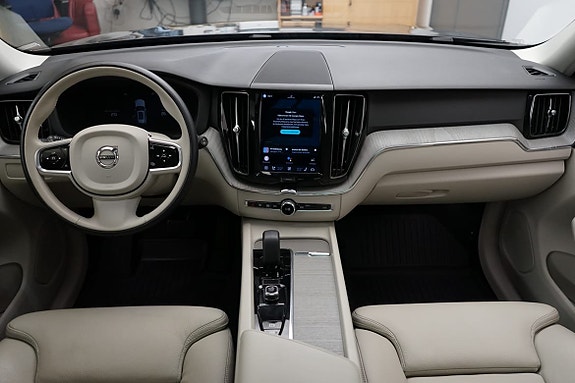 Volvo XC60 6 of 21