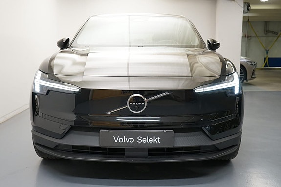 Volvo EX30 15 of 17