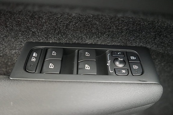 Volvo C40 11 of 21