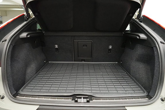 Volvo C40 8 of 21