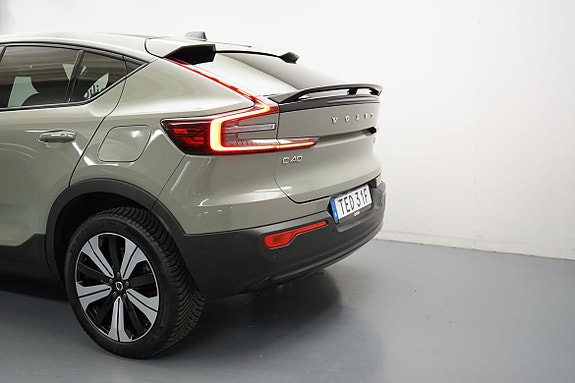 Volvo C40 3 of 21
