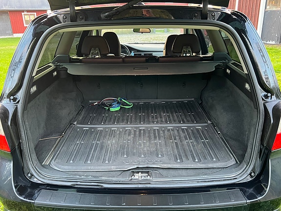 Volvo V70 7 of 10