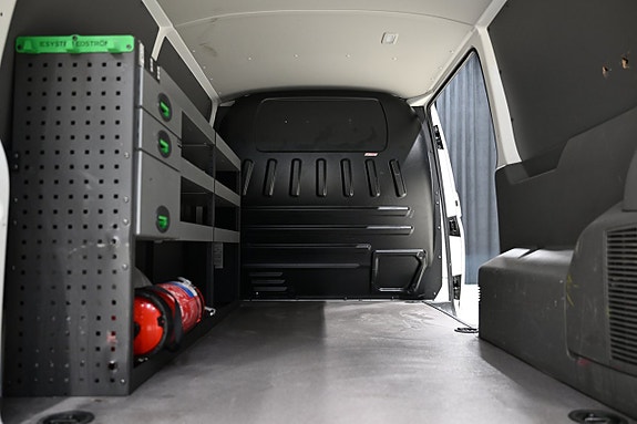 Volkswagen Transporter 10 of 30