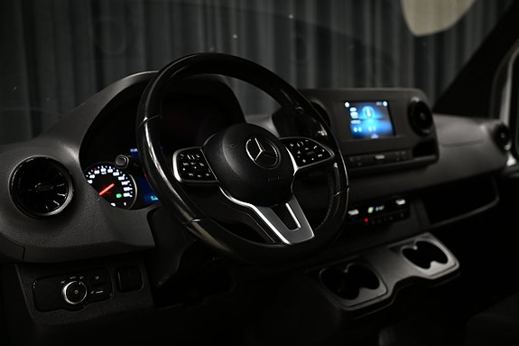 Mercedes-Benz Sprinter 317 11 of 24