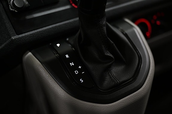 Volkswagen Transporter 19 of 28