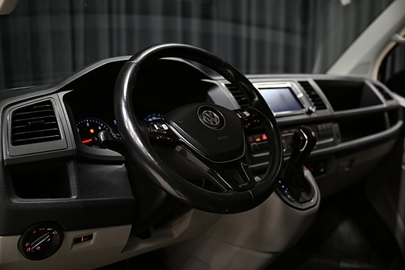Volkswagen Transporter 15 of 28