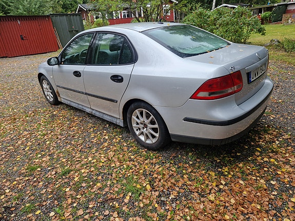 Saab 9-3 4 of 5