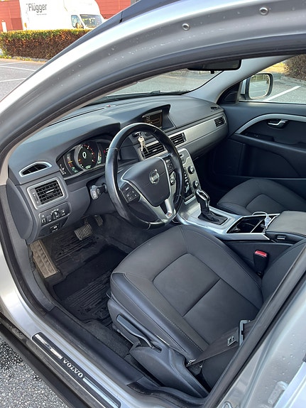 Volvo XC70 5 of 6